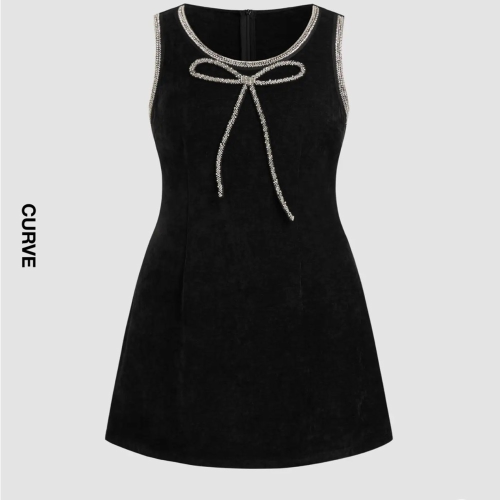 ROUND NECKLINE RHINESTONE BOWKNOT MINI DRESS CURVE & PLUS
